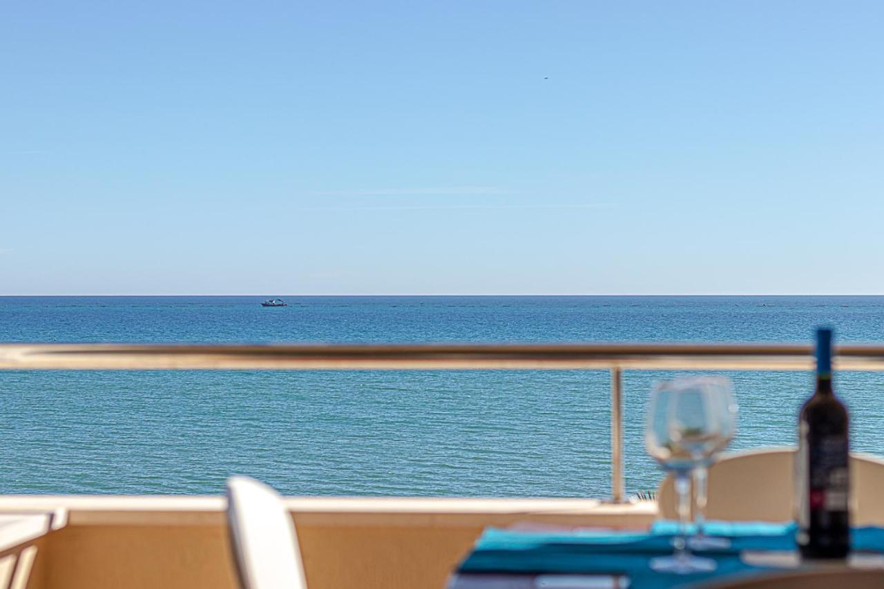 Fantastic Views , On The Beach Best Location In טורמולינוס מראה חיצוני תמונה